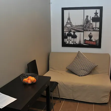 And De La Marne Hotel 3*