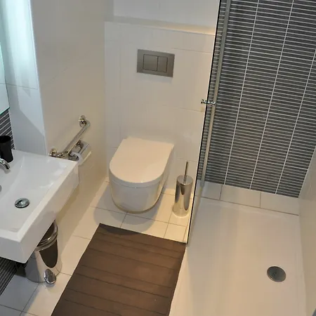 Hotel And De La Marne 3*