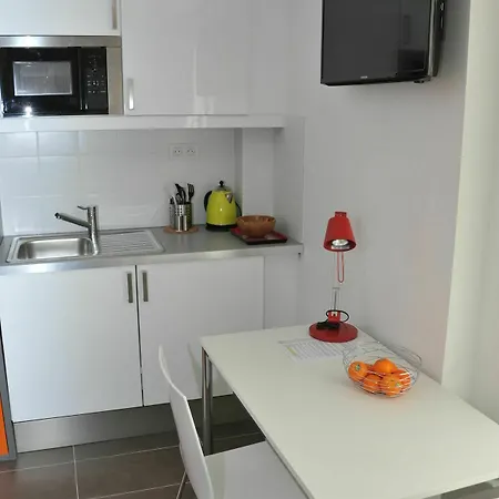 Hotel And De La Marne 3*
