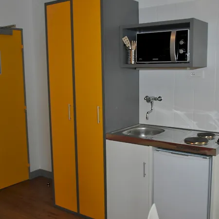 And De La Marne Hotel Paris